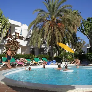 https://maribel-puerto-del-carmen.puertodelcarmen-hotels.org